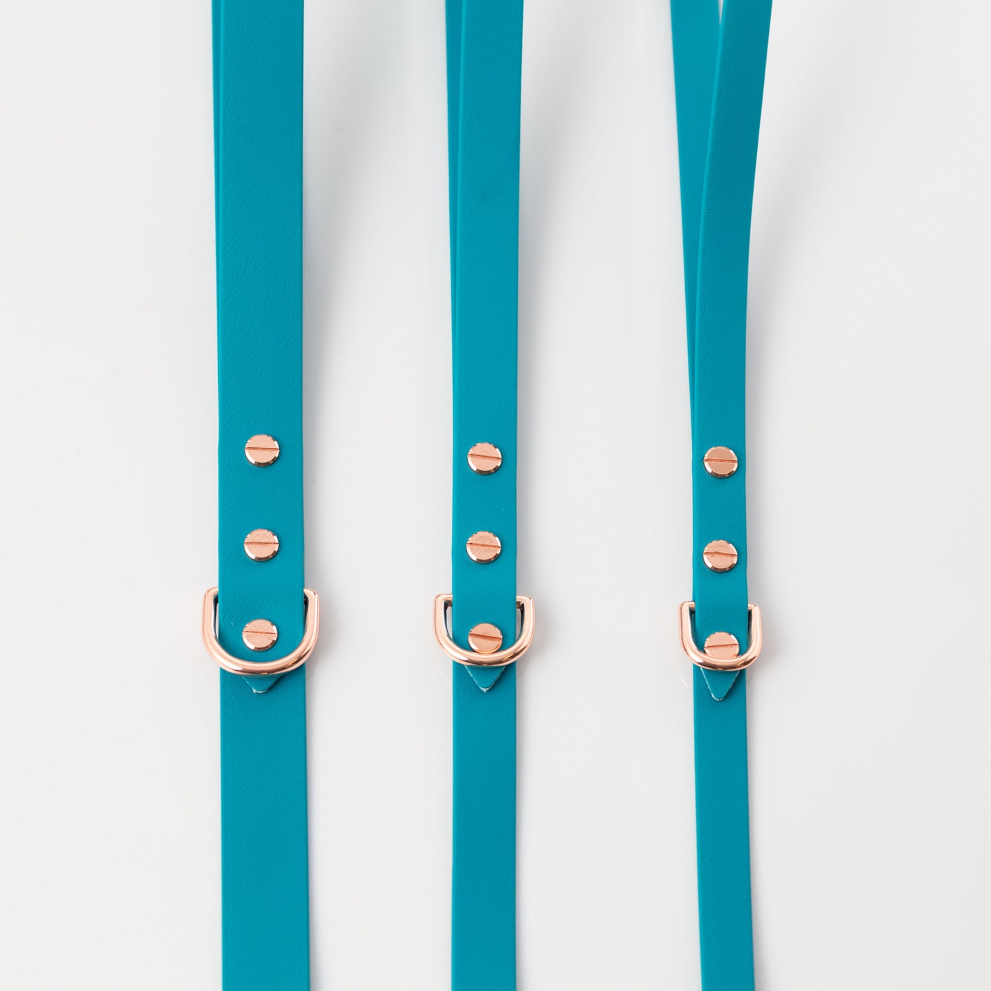 Lead – bondi blue