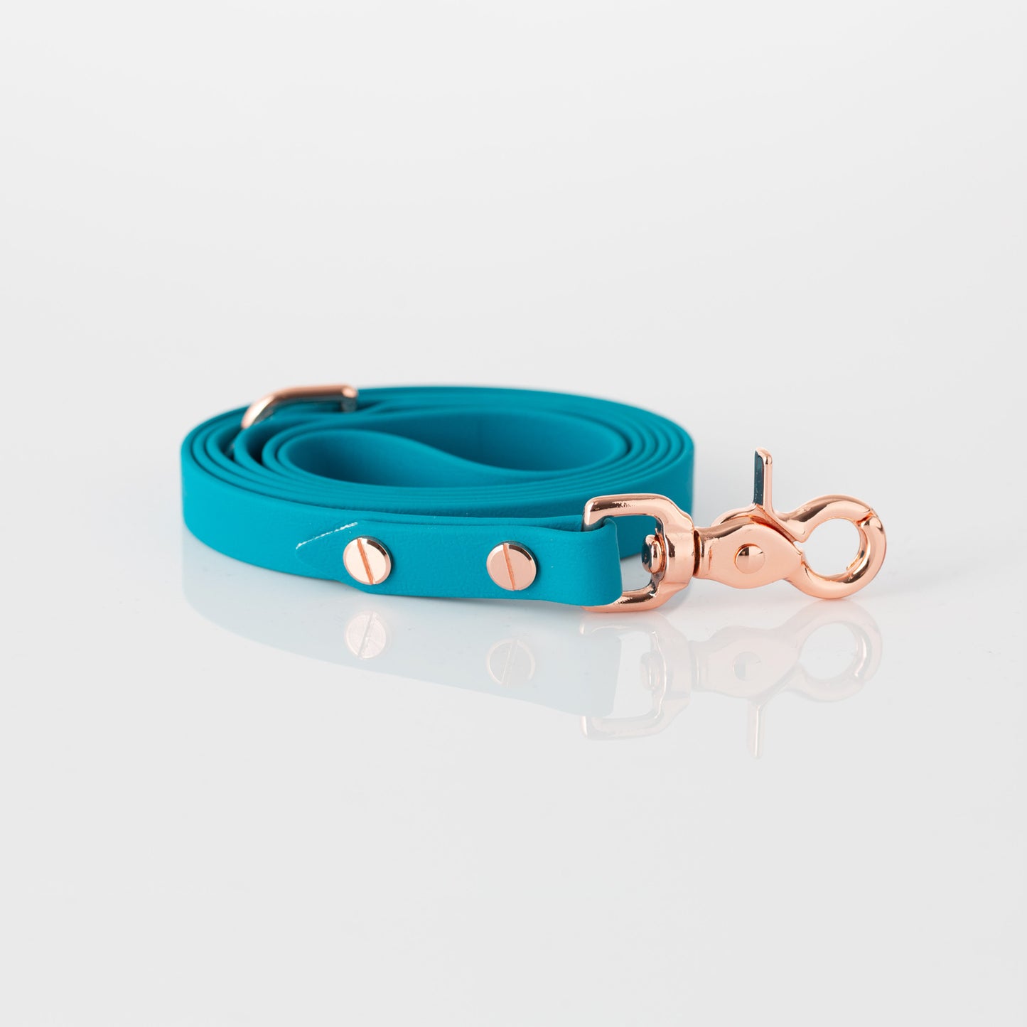 Lead – bondi blue