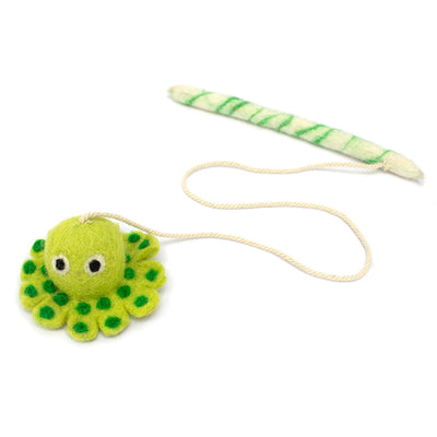 Live octopus cat toy